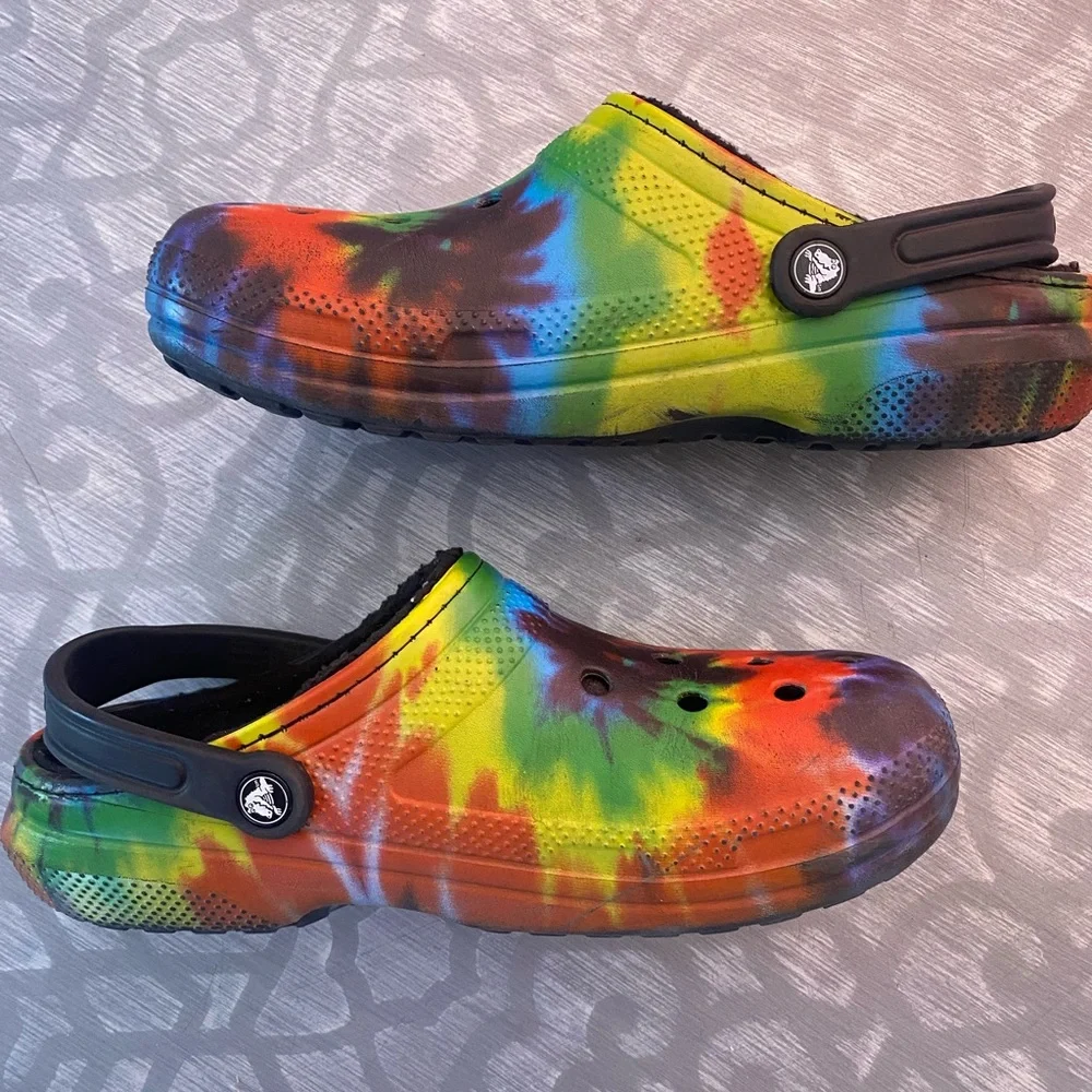 CROCS Classic‎ lined Tie-Dye Clogs men’s 9 women’s 11